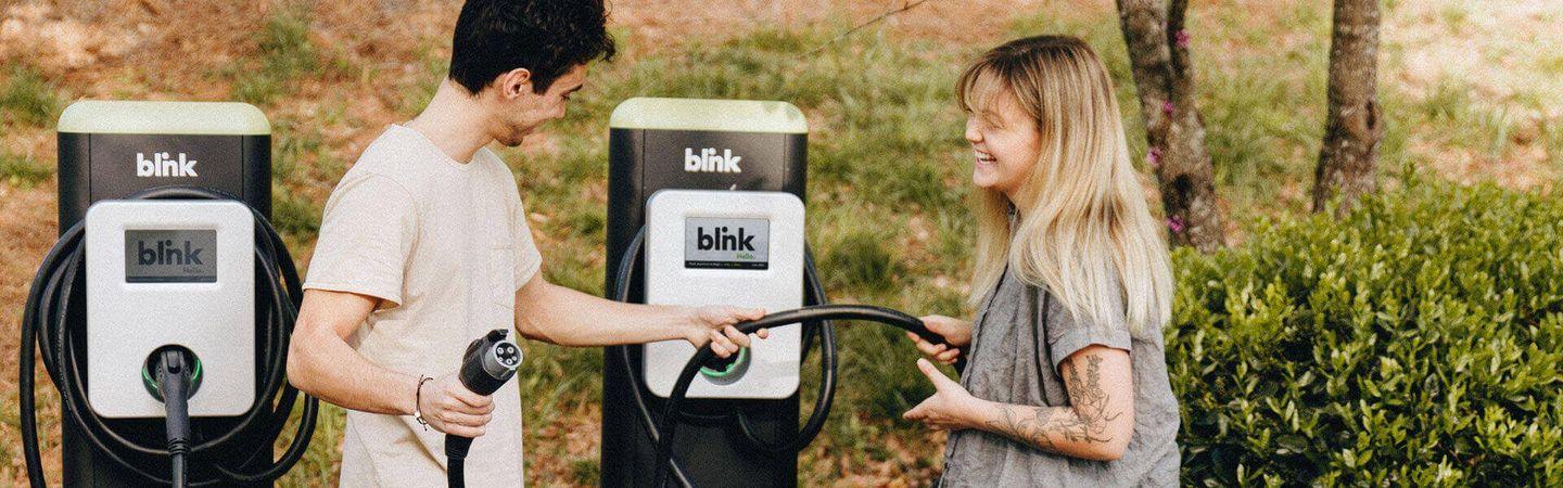 Helping eachother while charging Electric Vehicle