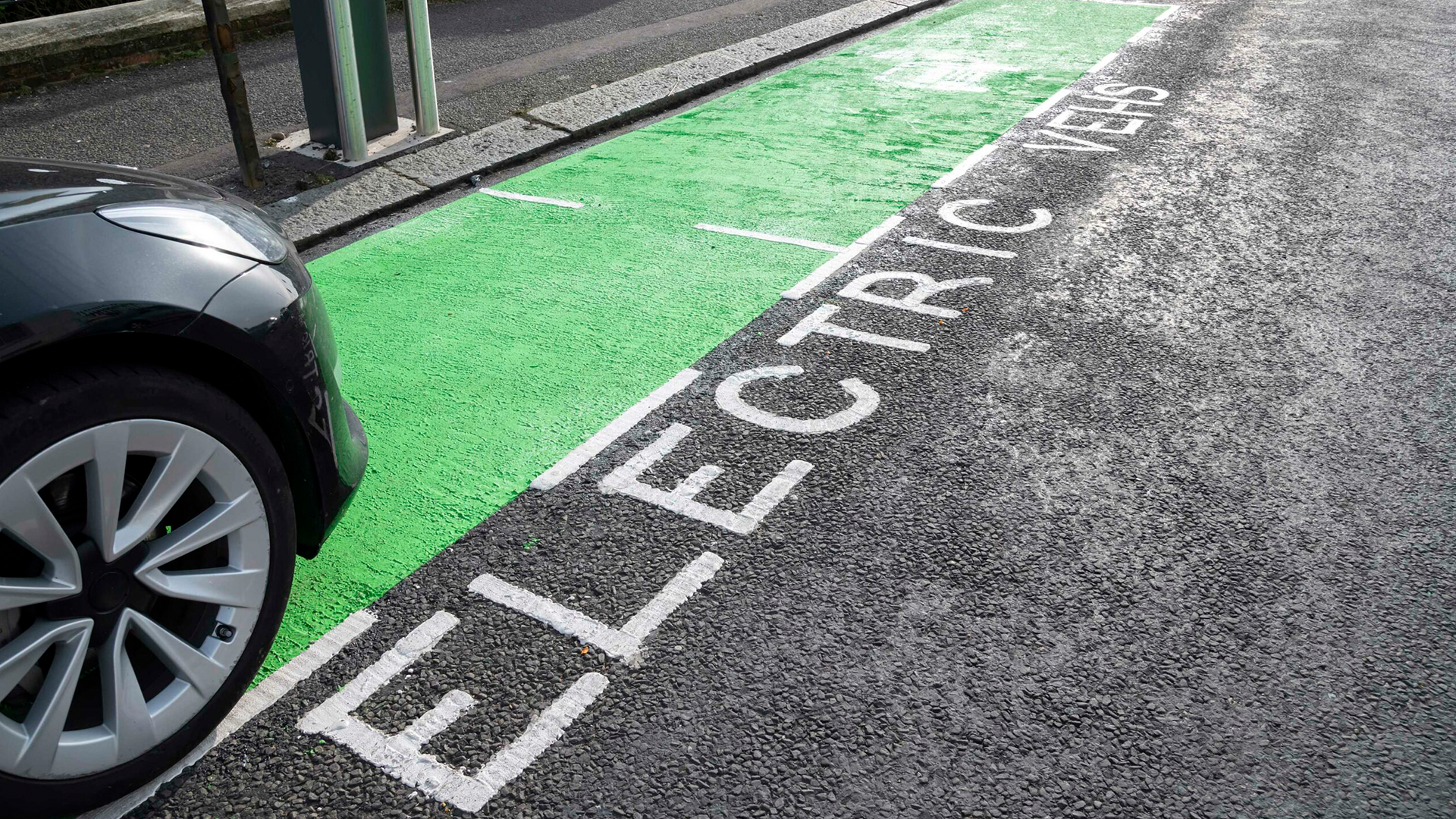 Blink Charging UK - EV Charging Stations & More Hero 2